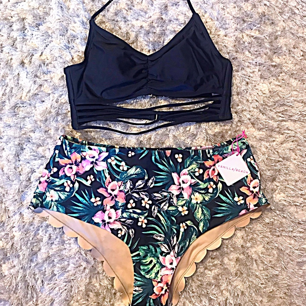 Vanilla Beach bottoms-XL xhilaration top-L